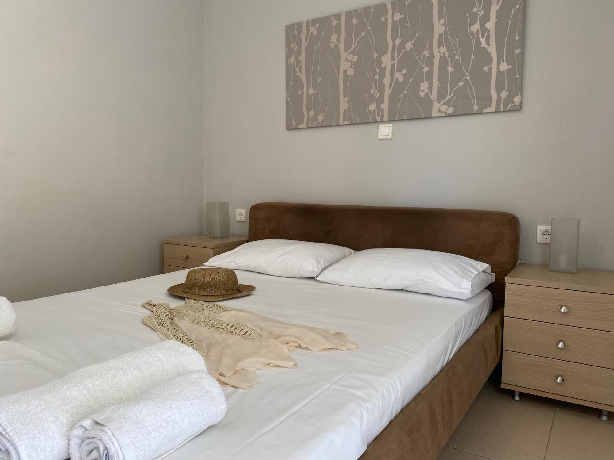 Bright And Cozy Apartment Near The City Center Закинтос Экстерьер фото