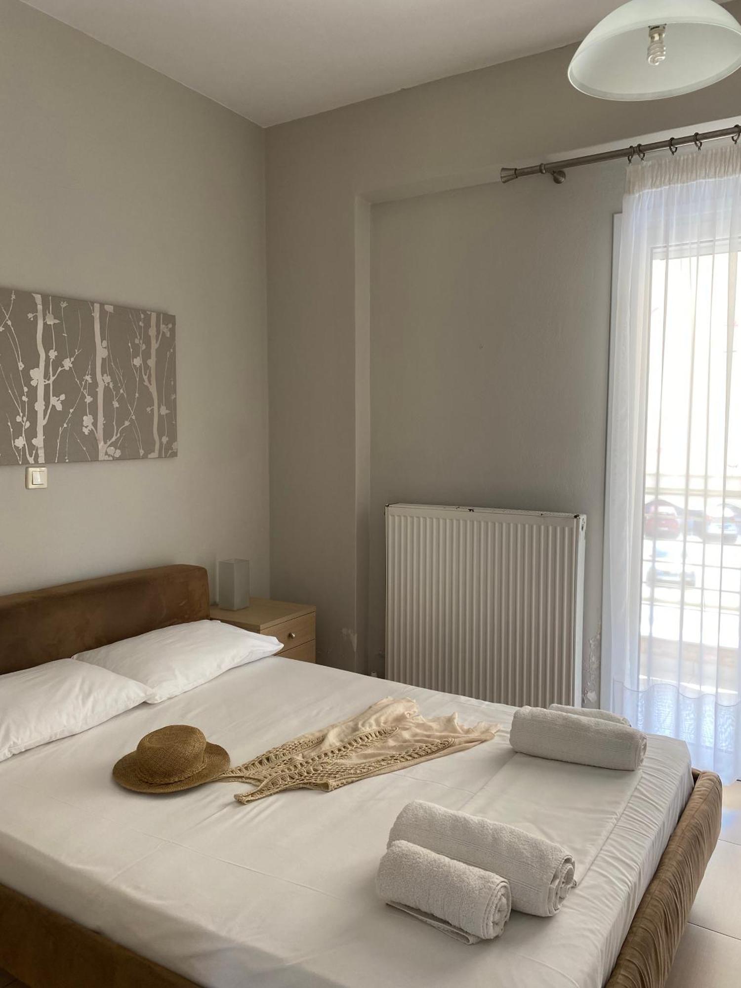 Bright And Cozy Apartment Near The City Center Закинтос Экстерьер фото